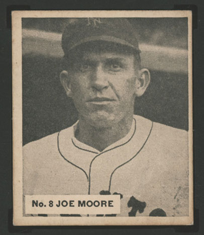 1936 V355 World Wide Gum #8 Joe Moore New York Giants - Front