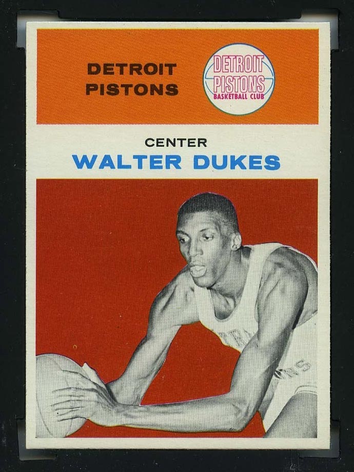 1961-1962 Fleer #11 Walter Dukes Detroit Pistons - Front