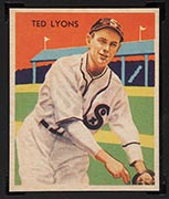 1934-1936 R327 Diamond Stars #43 Ted Lyons (1935) Chicago White Sox - Front