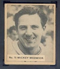 1936 V355 World Wide Gum #75 Mickey (Ducky) Medwick St. Louis Cardinals - Front
