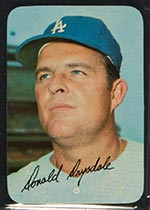 1969 Topps Supers #46 Don Drysdale Los Angeles Dodgers - Front